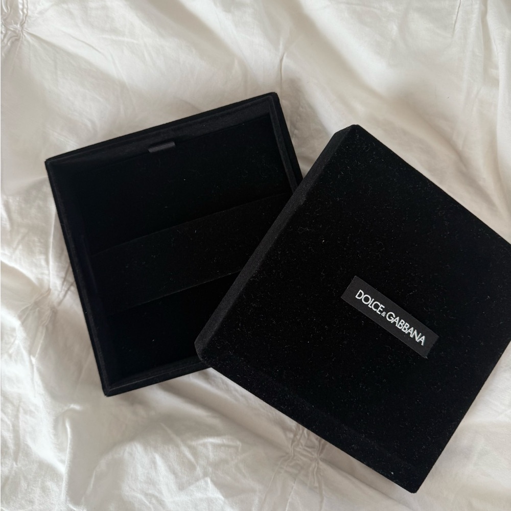 Dolce & Gabbana velvet accessories box